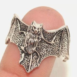 New 3D Flying Bat Silver Ring.